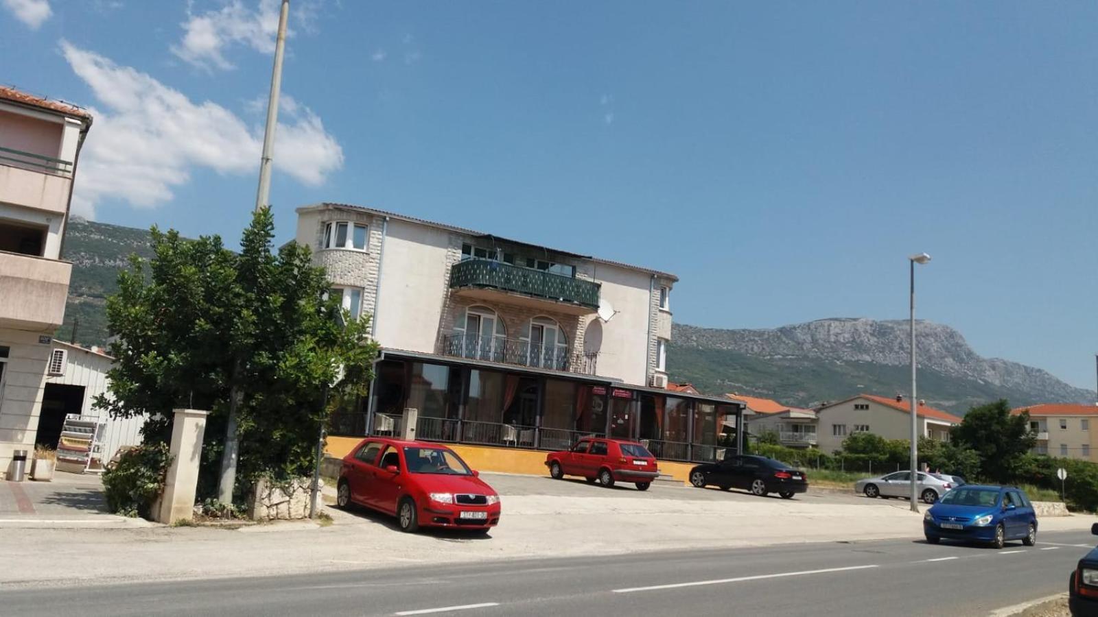 Apartman Julienne Kaštela Exterior foto